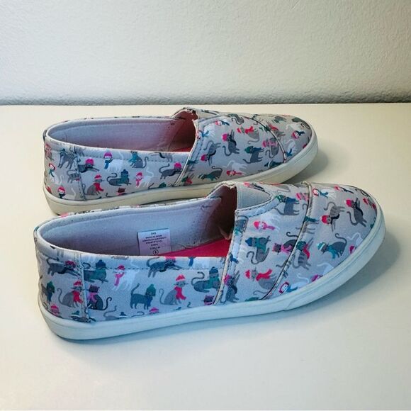 Isaac Mizrahi Shoes - Isaac Mizrahi Cat Print Slip‎ On Shoes Size 9